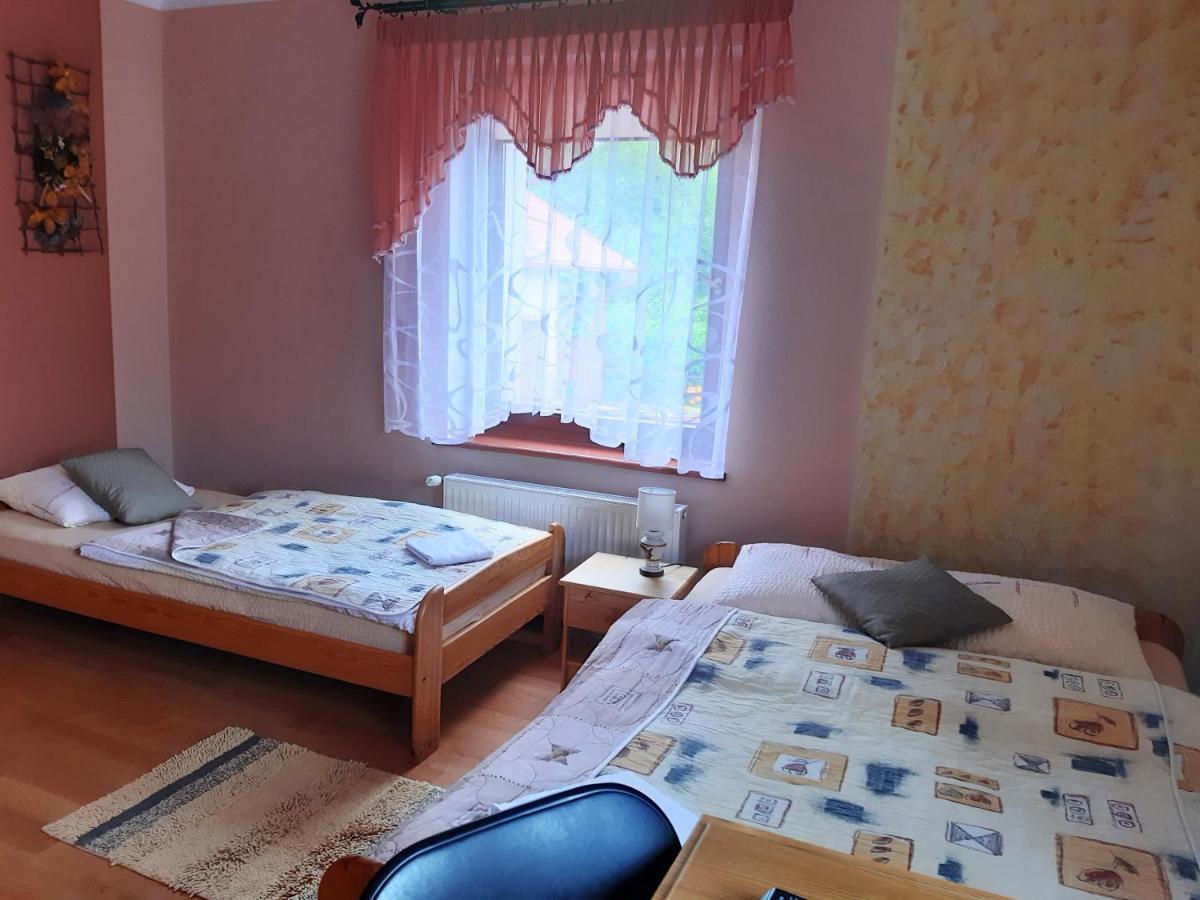 Kornelia Pokoje Goscinne Stronie Śląskie Exterior foto